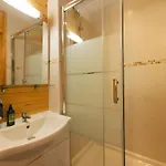 Le Loup Blanc ホテル 3*