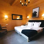 Le Loup Blanc Hotel