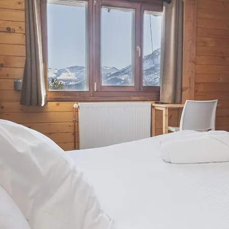Le Loup Blanc Hotel