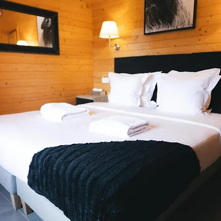 Le Loup Blanc Hotell Pra Loup